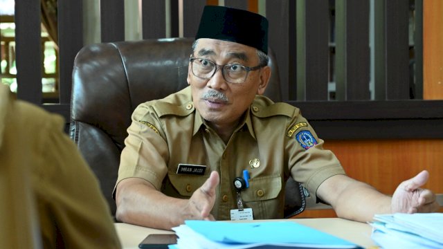 Plt Kepala BKD Provinsi Sulawesi Selatan, Imran Jausi. (Istimewa)