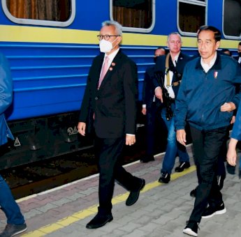 Naik Kereta Luar Biasa, Presiden Jokowi Menuju Kyiv Ukraina