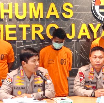 Sadis! Pencuri HP Tusuk Korbannya 9 Kali Hingga Meninggal, Hp Dijual Rp 30 Ribu ke Penadah