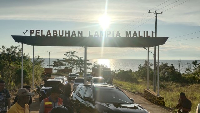 Lokasi Pelabuhan Lampia Malili.