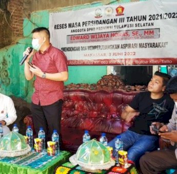 Warga Buloa Keluhkan Air Bersih ke Edward Horas