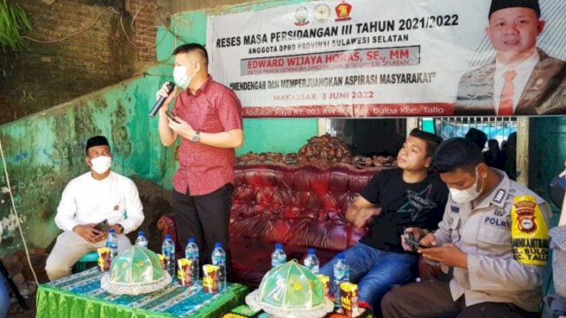 Anggota DPRD Sulawesi Selatan, Edward Wijaya Horas saat menggelar kegiatan reses di Kelurahan Buloa, Kecamatan Tallo, Makassar, Jumat (3/6/2022). (Foto: Istimewa)