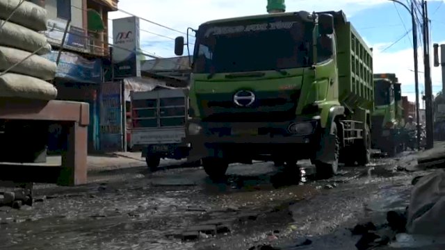 Kondisi Genangan di jalan Raya Antang Kota Makassar. (Istimewa)