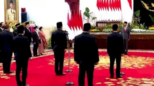 Presiden Jokowi melantik Menteri dan Wakil Menteri Baru, Rabu (15/06/2022). (Foto: tangkapan layar Youtube Setpres)