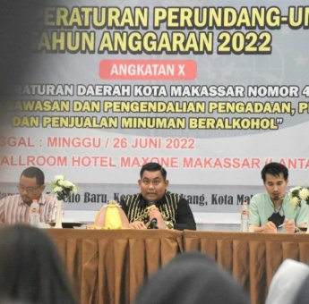 Legislator Makassar Imam Musakkar Sosialisasikan Perda Pengendalian da Penjualan Minuman Keras
