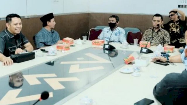 Suasana RDP Komisi A DPRD Makassar bersama BKPSDMD Makassar terkait hasil seleksi Laskar Pelangi Pemkot Makassar, Kamis (10/3/2022). (Foto: Istimewa)