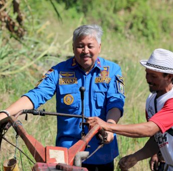 Bupati Pinrang Hadiri Tradisi Mappalili, Pesan Agar Jaga Silaturhami