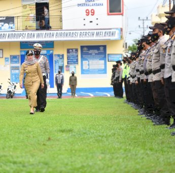 Pimpin Apel Gelar Pasukan Operasi Kepolisian Patuh 2022, Bupati Indah : Kita Harap Tekan Angka Pelanggaran dan Kecelakaan