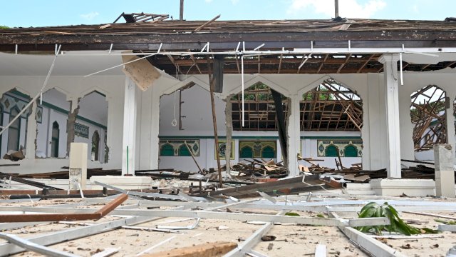 Kondisi Masjid Kantor Gubernur Sulsel yang saat ini tengah direnovasi. (Istimewa)
