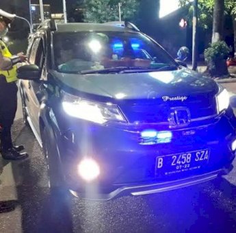 Kapolda Metro Jaya Ancam Cabut Izin Nomor Plat Khusus yang Gunakan Rotator