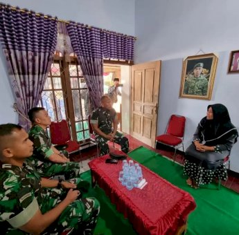 Kasdivif 3 Kostrad Kunjungi Orangtua Prajurit yang Gugur di Papua
