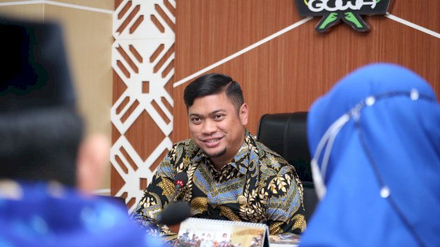 Bupati Gowa Adnan Purichta Ichsan, saat melakukan pertemuan dengan pengurus PKSI di Kantor Bupati Gowa, kemarin. (Dok. Humas Gowa)
