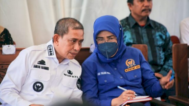 Bupati Wajo, Amran Mahmud bersama Anggota DPR RI, Yuliana Paris. (Ist)