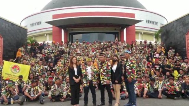 Keluarga Besar Gerakan Putera Asli Kalimantan (Gepak) Nusantara. (Foto: Rudi Fathir/Republiknews.co.id)