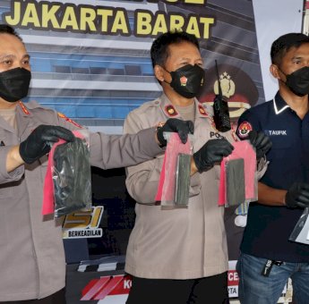 Polisi Ringkus Dua Tersangka Kasus Pornografi Manggolive