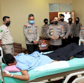 Polri Anjangsana ke Mantan Kapolri hingga Anggota Yang Sakit dan Gugur Saat Tugas