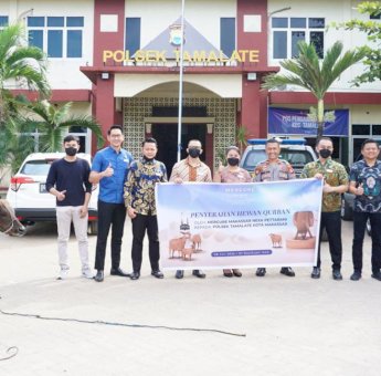 Hotel Mercure Makassar Sumbang 1 Ekor Sapi Kurban di Kecamatan Tamalate