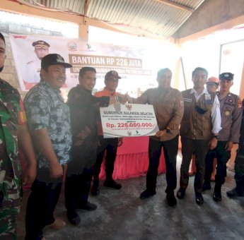 Kepedulian Andi Sudirman, Pemprov Sulsel Salurkan Bantuan Rp226 Juta untuk Korban Puting Beliung di Takalar