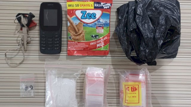 Barang Bukti Sabu Yang Berhasil Diamankan Satnarkoba Polres Kutai Kartanegara.(Foto:Dok Humas Polda Kaltim)