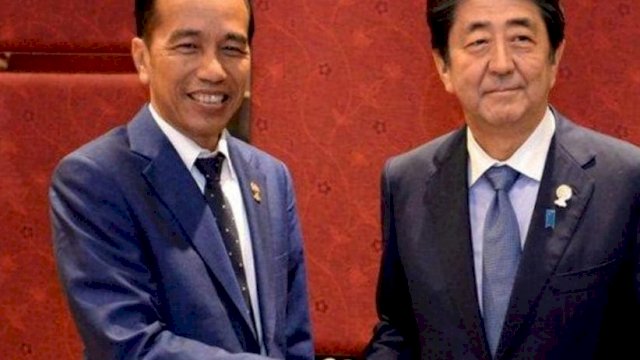 Kenangan Presiden Jokowi bersama mantan Perdana Menteri Jepang Shinzo Abe.Foto:ist