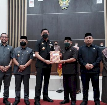 8 Fraksi DPRD Gowa Setuju Ranperda Pelaksanaan APBD 2021 Dibahas