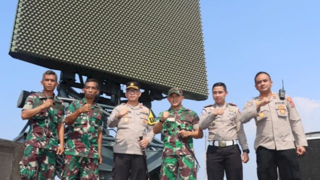 Kapolresta Tangerang Kombes Pol Raden Romdhon dan jajaran kunker di Tanjung Kait, diterima Satradar 211. (Ist)