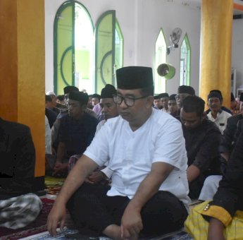 Pj Gubernur Sulbar Sholat Idul Adha 1543 Hijiriah Bersama Warga Kalukku