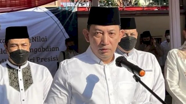 Kapolri Jenderal Pol Listyo Sigit Prabowo, saat memberikan keterangan Pers di Lapangan Bhayangkara Mabes Polri, Minggu (10/07/2022). (Istimewa)
