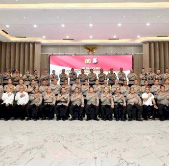Kapolda Jatim Lantik Dirlantas dan Karumkit Bhayangkara Tk.II Jatim serta 12 Kapolres Jajaran