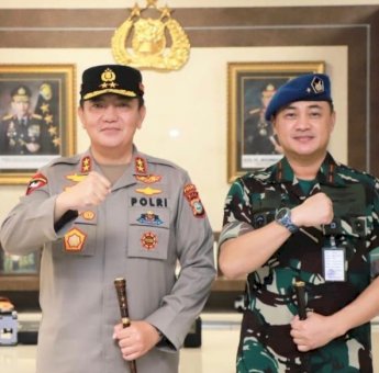 Danlanud RSN Kunjungi Kapolda Riau, Ini yang Dibahas