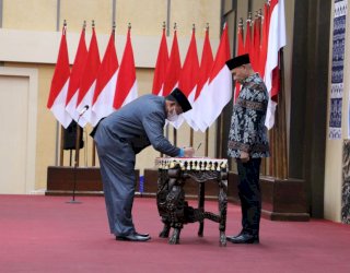 Domu Warandoy Resmi Jabat Sekda NTT