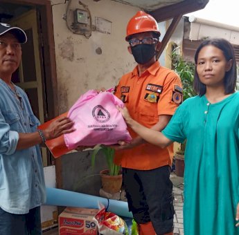Kebakaran di Cendrawasih, Gubernur Minta BPBD Sulsel Hadir di Tengah-tengah Masyarakat dan Salurkan Bantuan