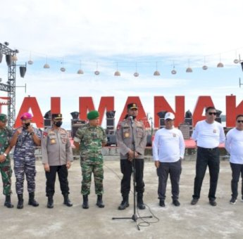 PJ Gubernur Sulbar Lepas Ratusan Pecinta Motor Trail, Siap Jelajah Bumi Manakarra