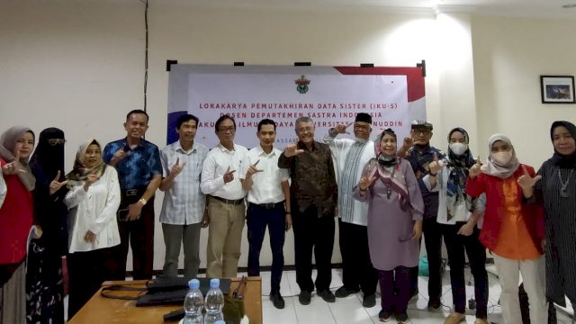 Lokakarya Pemutakhiran Data Indikator Kinerja Utama (IKU) yang digelar oleh Dosen Departemen Sastra Indonesia Fakultas Ilmu Budaya (FIB) Unhas, Sabtu (16/07/2022). (Istimewa)