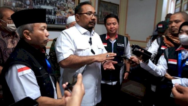 Menteri Agama Republik Indonesia Yaqut Cholil Qoumas Berika Keterangan Usai Rapat Evaluasi. (Istimewa)