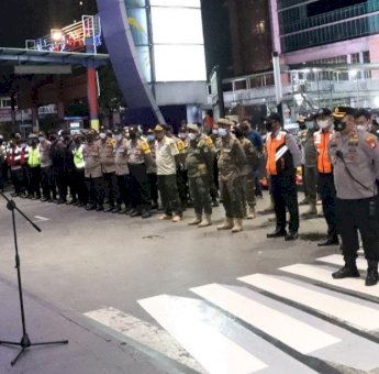 Antisipasi Kriminal Malam, Polres Jakbar Patroli Skala Besar