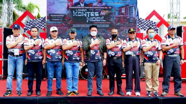 Gubernur Sumatera Selatan Herman Deru, saat menghadiri pembukaan Kontes Mobil di Halaman Kantor DPRD, Sabtu (16/07/2022). (Istimewa)
