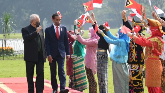 Presiden Joko Widodo menyambut kunjungan resmi Presiden Republik Demokratik Timor Leste José Ramos-Horta, di Istana Kepresidenan Bogor, Jawa Barat, pada Selasa, 19 Juli 2022. (Foto:ist)