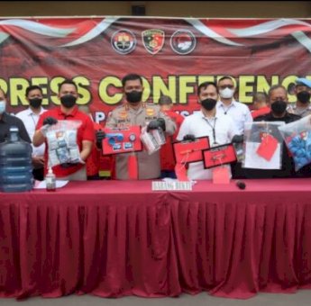 Polisi Tangkap Lima Orang Pemalsu Air Mineral Galon di Cilegon, Raup Untung Rp28 Juta Perbulan