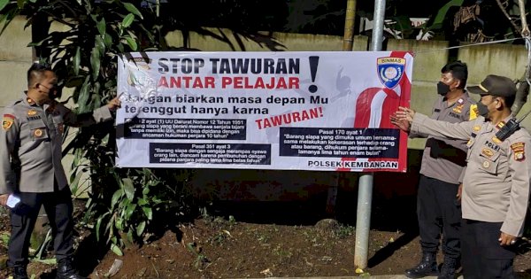 Antisipasi Tawuran Pelajar, Polsek Kembangan JakBar Beri Edukasi Lewat Spanduk