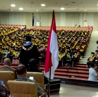 Unhas Hasilkan 919 Wisudawan Baru
