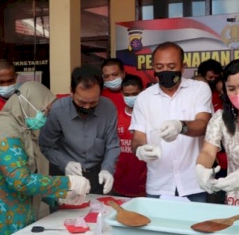 Polres Kotim Musnahkan 223,54 Gram Sabu dari 12 Tersangka Tindak Pidana