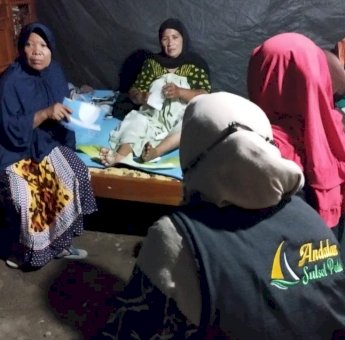 Gubernur Andi Sudirman Kirim Relawan untuk Nenek dan Cucu Korban Kebakaran di Desa Banyuanyara Takalar