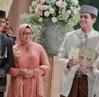 Dengan Adat Jawa, Akad Nikah Putri Gubernur Anies Baswedan Berjalan Khidmat