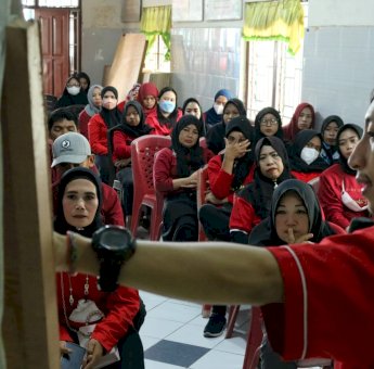 Kerjasama Dengan Koica, PMI Makassar Gelar Sosialisasi Kesiapsiagaan Bencana Untuk Keluarga di Kelurahan Layang