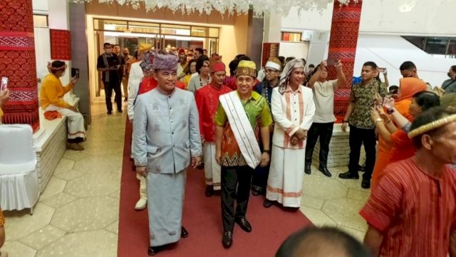Pembukaan Pelantikan pengurus Perhimpunan Masyarakat Toraja Indonesia (PMTI) wilayah Sulsel, di Gedung Manunggal Kota Makassar, Rabu (06/07/2022). (Istimewa)