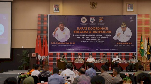 Pemprov Sulawesi Barat, menggelar Rapat Koordinasi Pencegahan Kewasapadaan Pengawasan Penyebaran Penyakit Mulut dan Kuku (PMK) di Sulbar. (Istimewa)