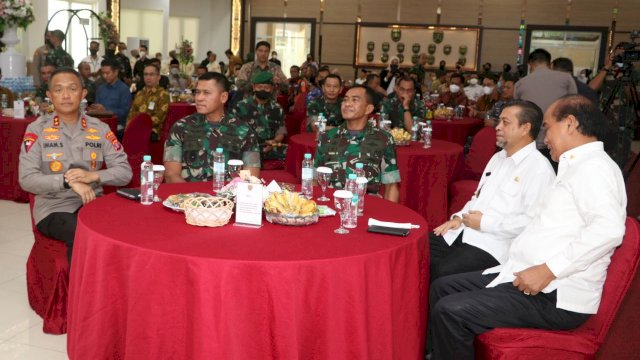Kapolda Kaltim Irjen Pol Imam Sugianto, menghadiri Acara Pisah Sambut Pangdam VI/Mulawarman. (Foto: Dok Humas Polda)