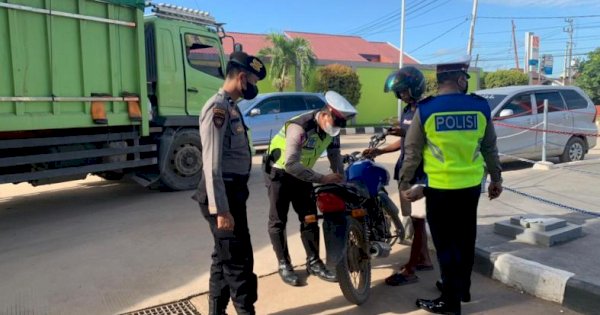 Polres Kutim Razia Motor Modifikasi Tangki BBM Yang Penuhi SPBU