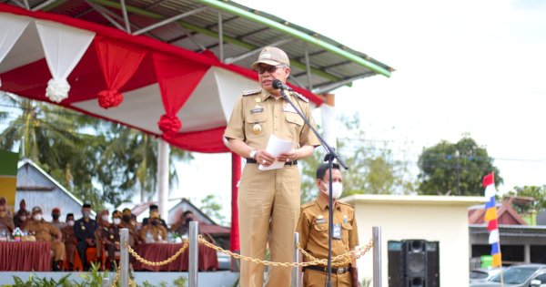 Jadi Inspektur Upacara Pembukaan TMMD ke-114, Taufan Pawe : TNI Sejak Dulu Manunggal dengan Rakyat